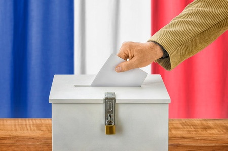 Falling OATs And A Divided France